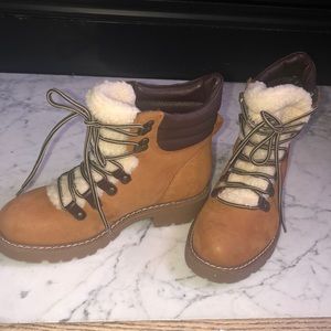 Timberland design lab lug sole tie up boots size 38 or US 7